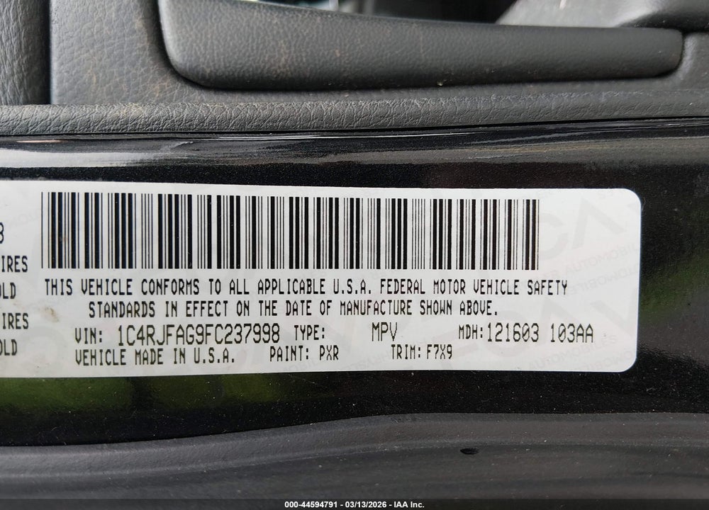 2015 JEEP GRAND CHEROKEE LAREDO VIN: 1C4RJFAG9FC237998