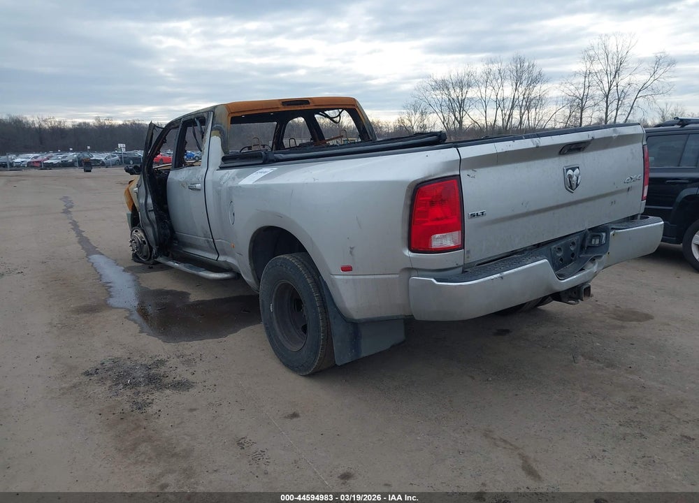 2018 RAM 3500 SLT  4X4 8' BOX VIN: 3C63RRHL1JG401003