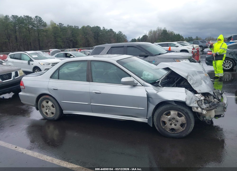 2002 HONDA ACCORD 3.0 EX VIN: 1HGCG16582A008413