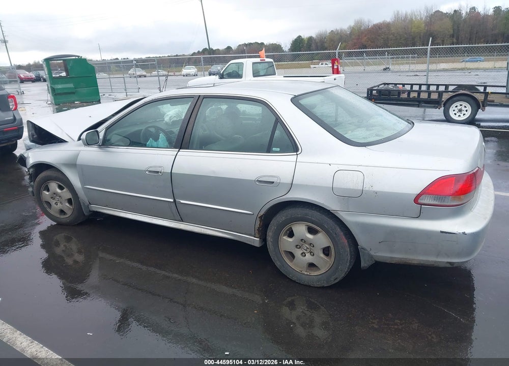 2002 HONDA ACCORD 3.0 EX VIN: 1HGCG16582A008413