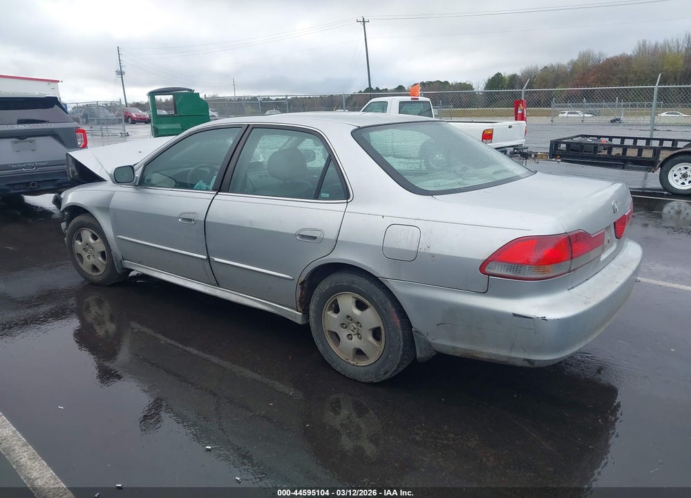 2002 HONDA ACCORD 3.0 EX VIN: 1HGCG16582A008413