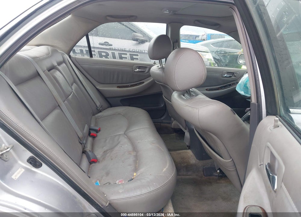 2002 HONDA ACCORD 3.0 EX VIN: 1HGCG16582A008413