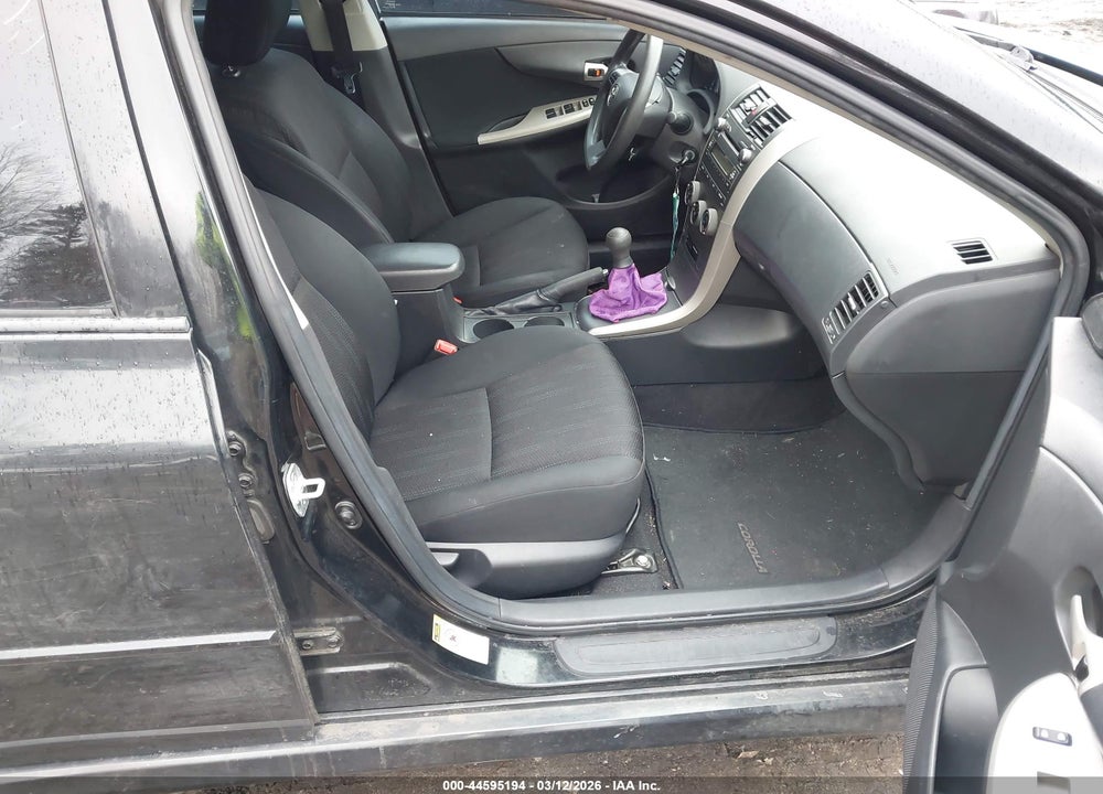 2011 TOYOTA COROLLA S VIN: 2T1BU4EE0BC690091