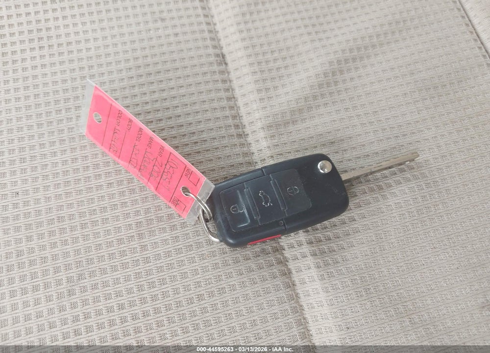 2008 VOLKSWAGEN JETTA S VIN: 3VWJM71K18M105587