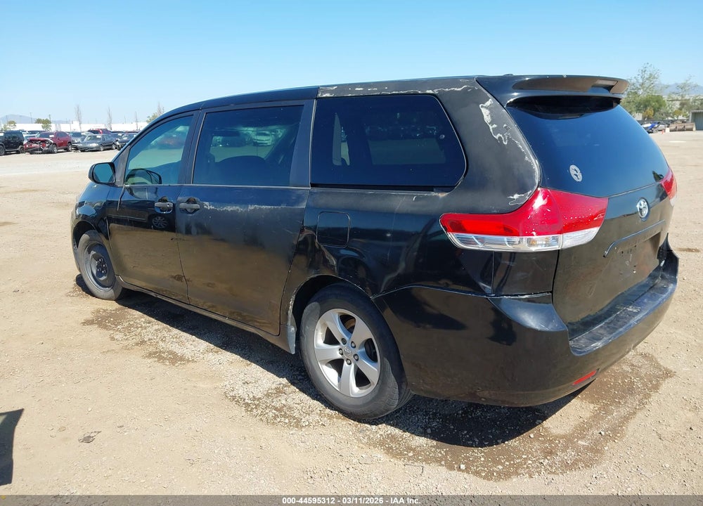 2011 TOYOTA SIENNA BASE V6 VIN: 5TDZK3DCXBS172141