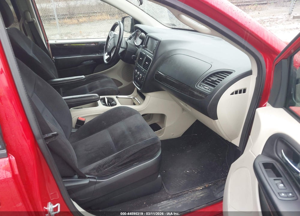 2014 DODGE GRAND CARAVAN SXT VIN: 2C4RDGCGXER321408