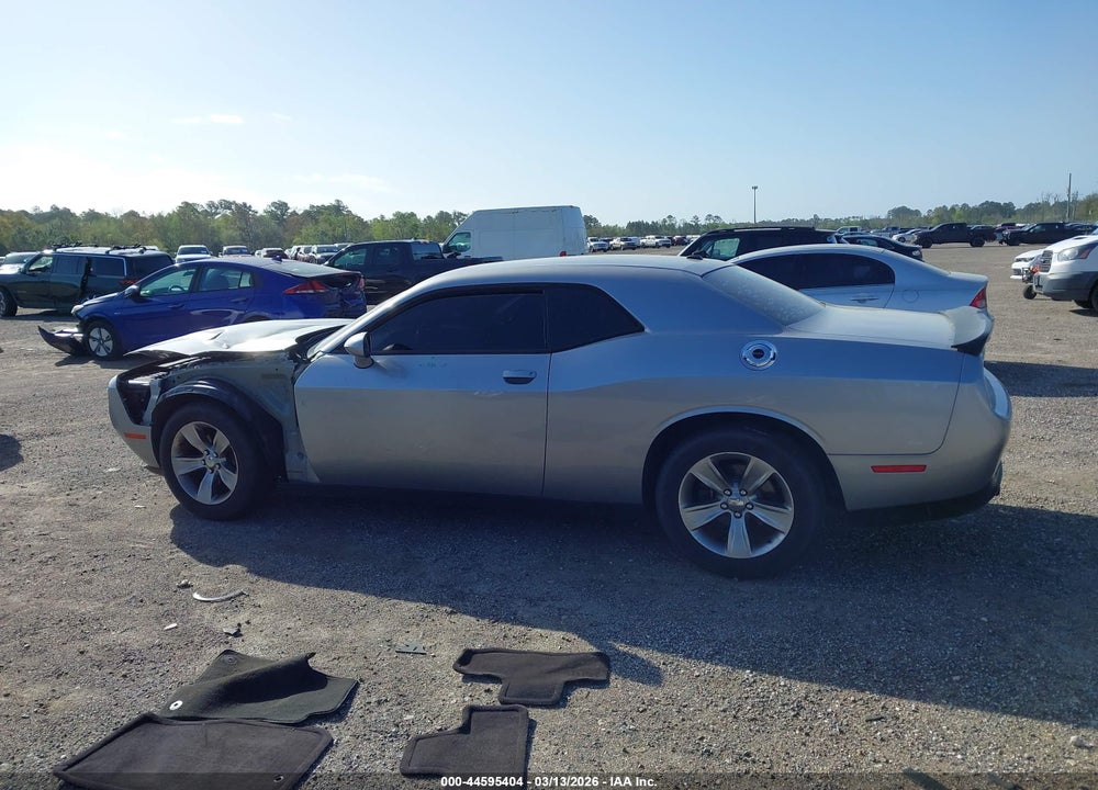 2018 DODGE CHALLENGER SXT VIN: 2C3CDZAG2JH242260