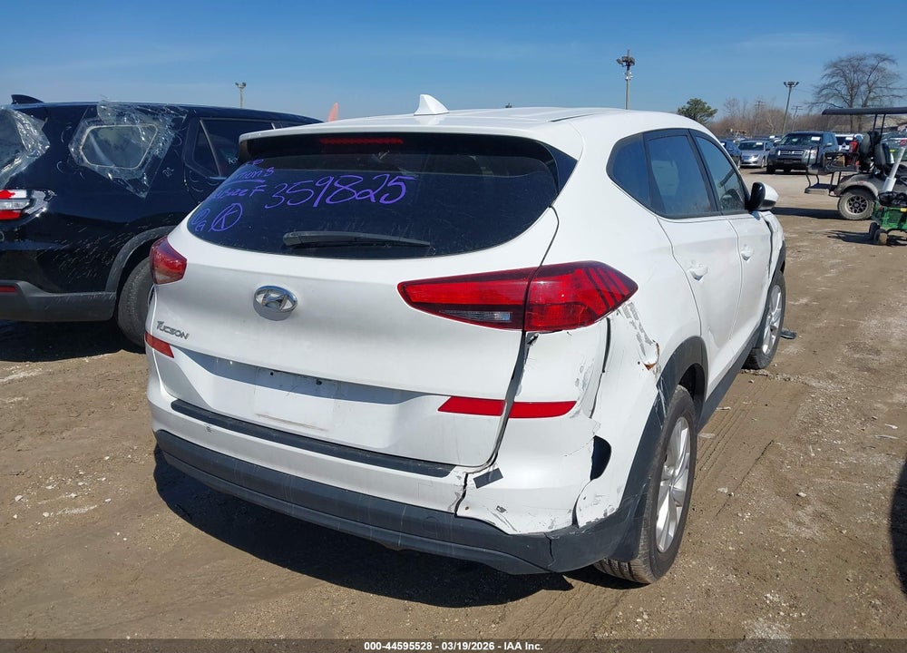 2021 HYUNDAI TUCSON SE VIN: KM8J23A45MU359825