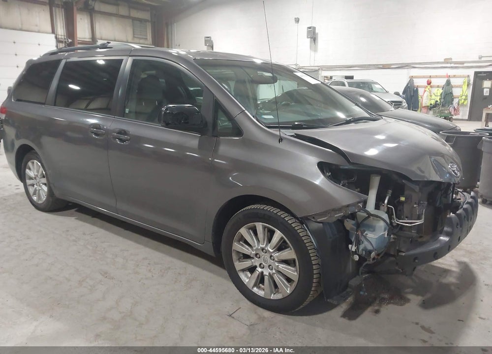 2012 TOYOTA SIENNA XLE 7 PASSENGER VIN: 5TDDK3DC5CS040268