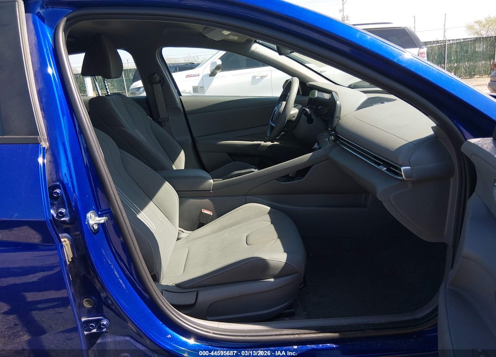 2024 HYUNDAI ELANTRA SEL VIN: KMHLM4DG6RU700381