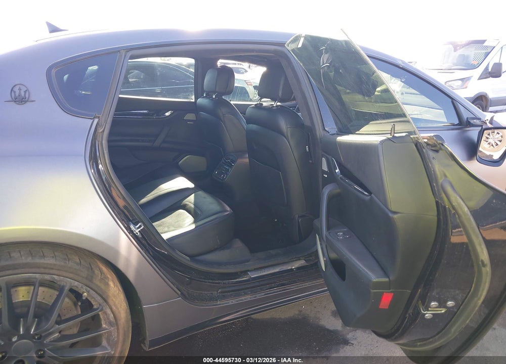 2014 MASERATI QUATTROPORTE GTS VIN: ZAM56PPA1E1072933