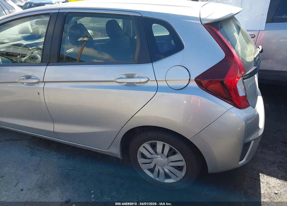 2016 HONDA FIT LX VIN: JHMGK5H51GS002486