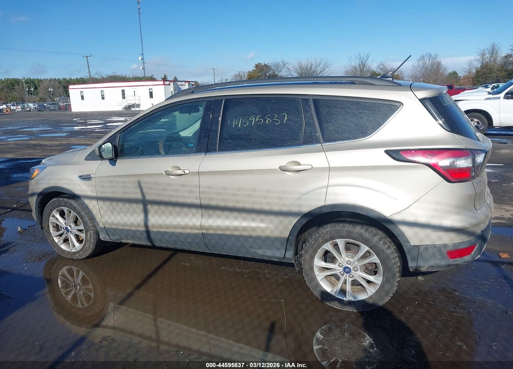 2018 FORD ESCAPE SE VIN: 1FMCU0GDXJUA17937