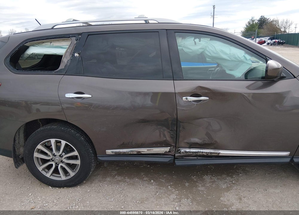 2016 NISSAN PATHFINDER SL VIN: 5N1AR2MM2GC626818