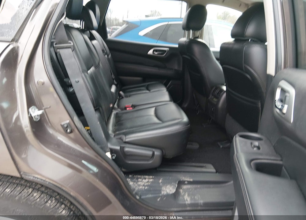2016 NISSAN PATHFINDER SL VIN: 5N1AR2MM2GC626818
