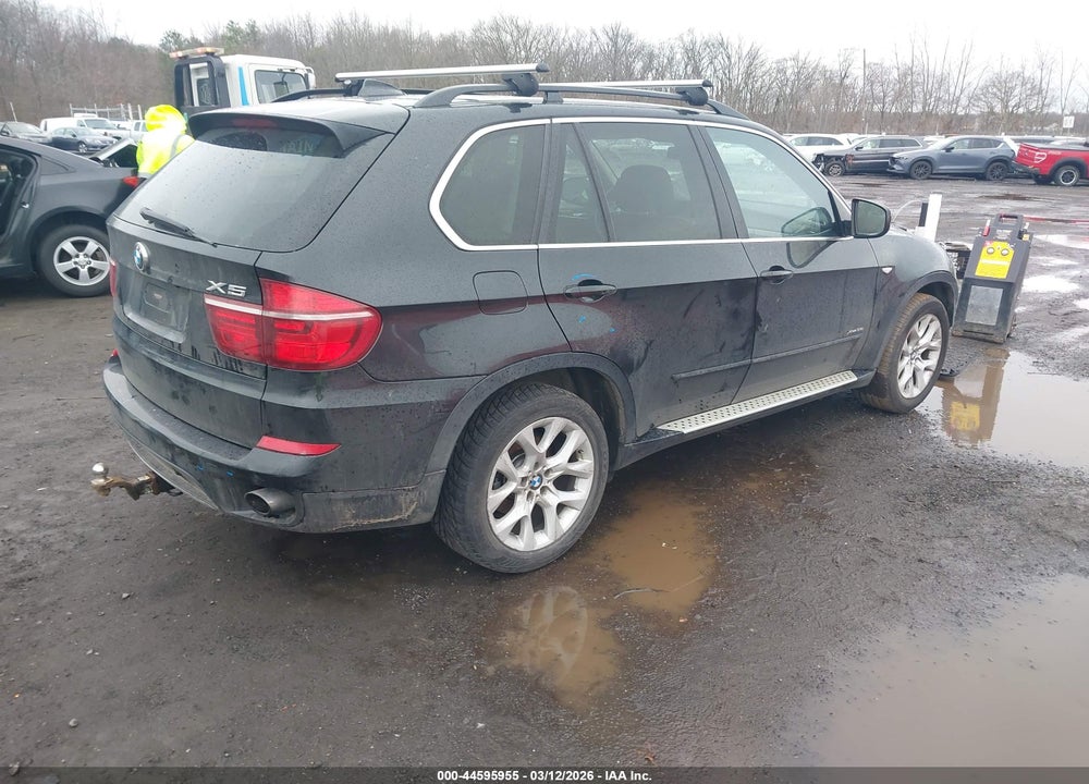 2013 BMW X5 XDRIVE35I/XDRIVE35I PREMIUM/XDRIVE35I SPORT ACTIVITY VIN: 5UXZV4C59D0G52226
