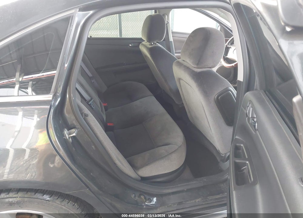 2015 CHEVROLET IMPALA LIMITED LT VIN: 2G1WB5E36F1117253