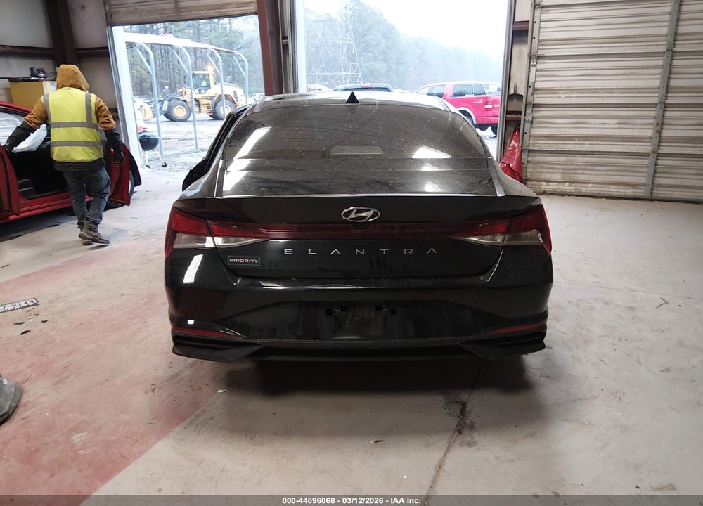 2023 HYUNDAI ELANTRA SEL VIN: KMHLS4AG0PU557001