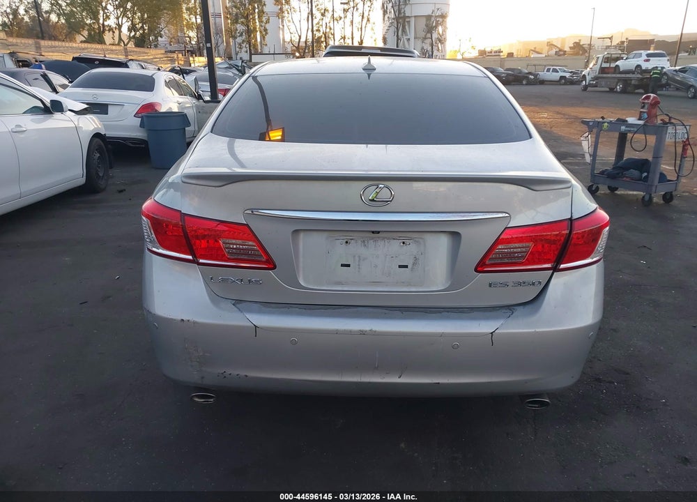 2010 LEXUS ES 350 VIN: JTHBK1EG0A2402975