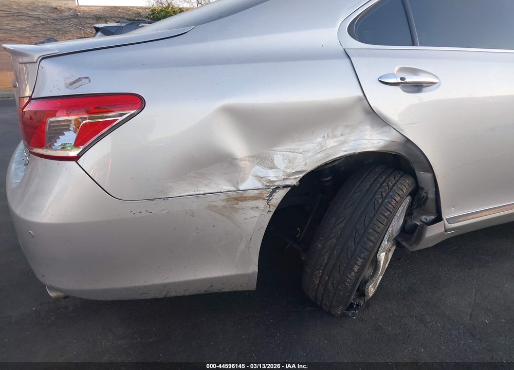 2010 LEXUS ES 350 VIN: JTHBK1EG0A2402975