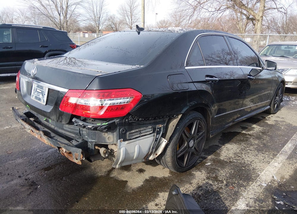2010 MERCEDES-BENZ E 350 4MATIC VIN: WDDHF8HB8AA105201