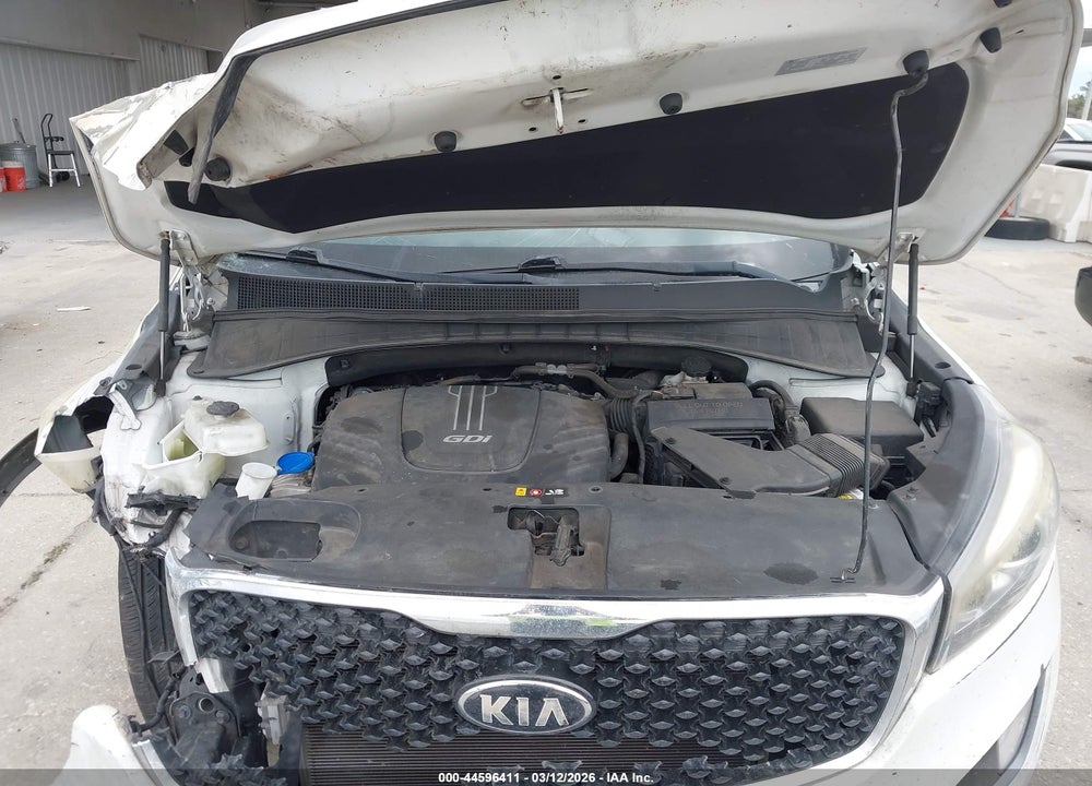 2017 KIA SORENTO 3.3L EX VIN: 5XYPHDA5XHG203752