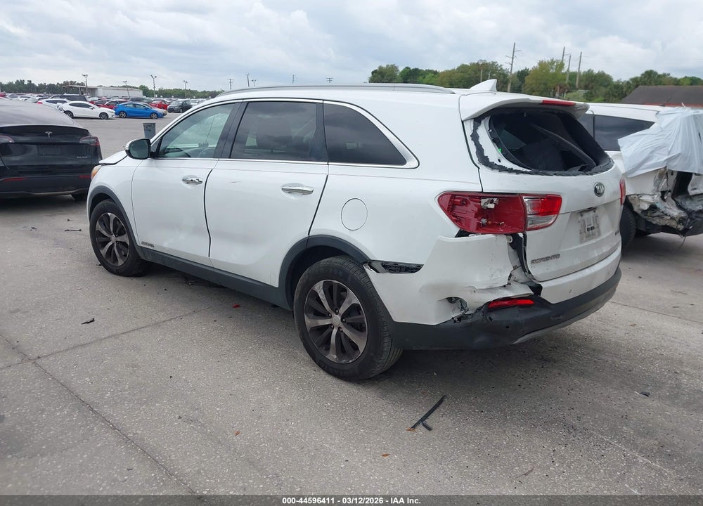 2017 KIA SORENTO 3.3L EX VIN: 5XYPHDA5XHG203752