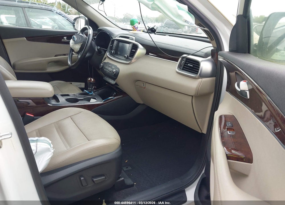 2017 KIA SORENTO 3.3L EX VIN: 5XYPHDA5XHG203752