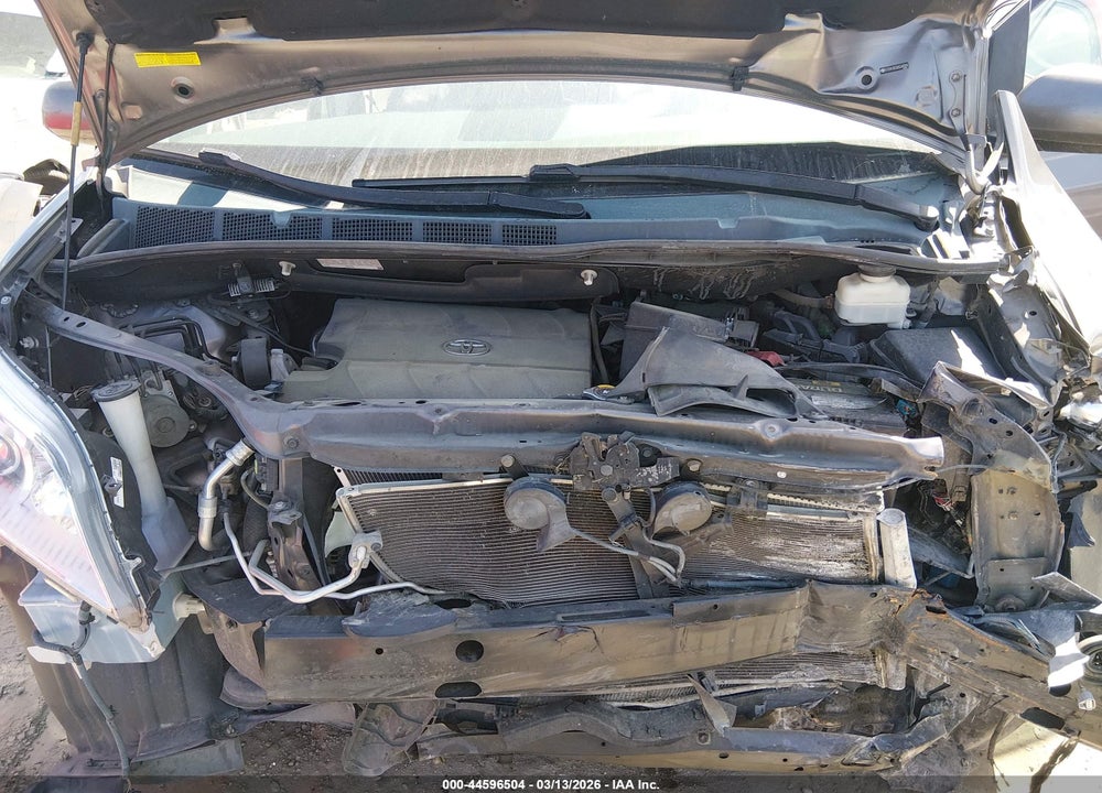 2013 TOYOTA SIENNA XLE V6 8 PASSENGER VIN: 5TDYK3DCXDS346904