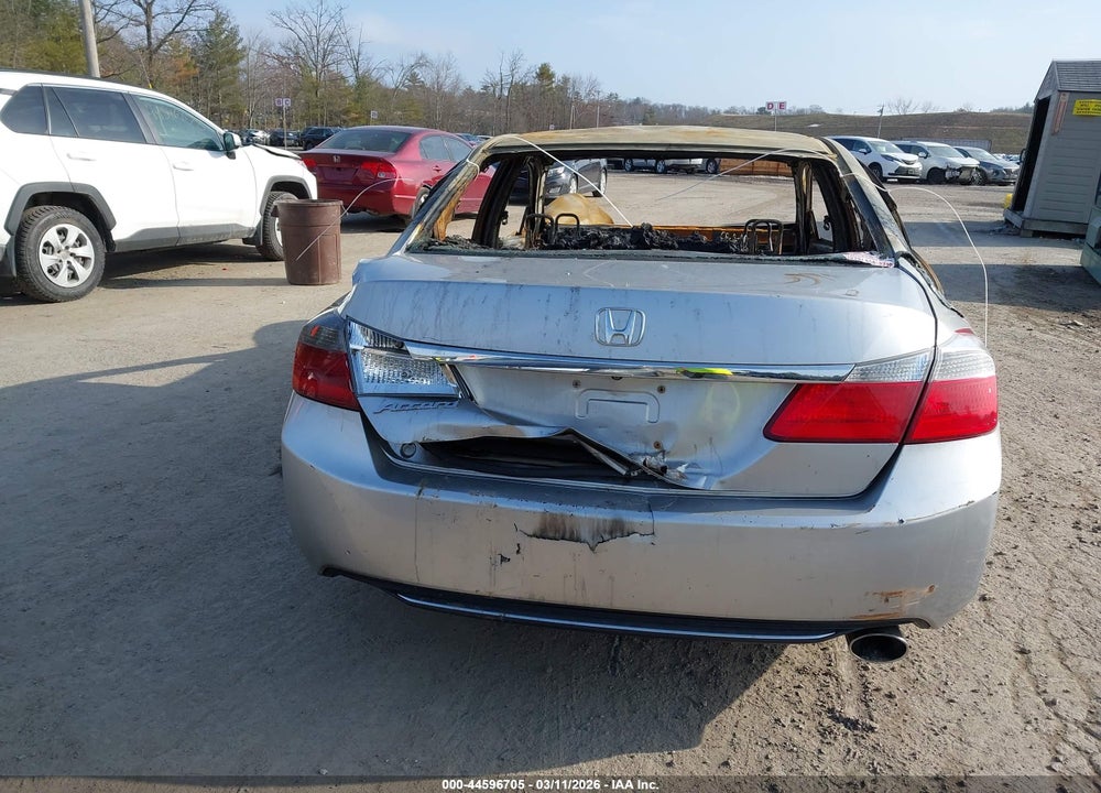 2013 HONDA ACCORD LX VIN: 1HGCR2F39DA196621