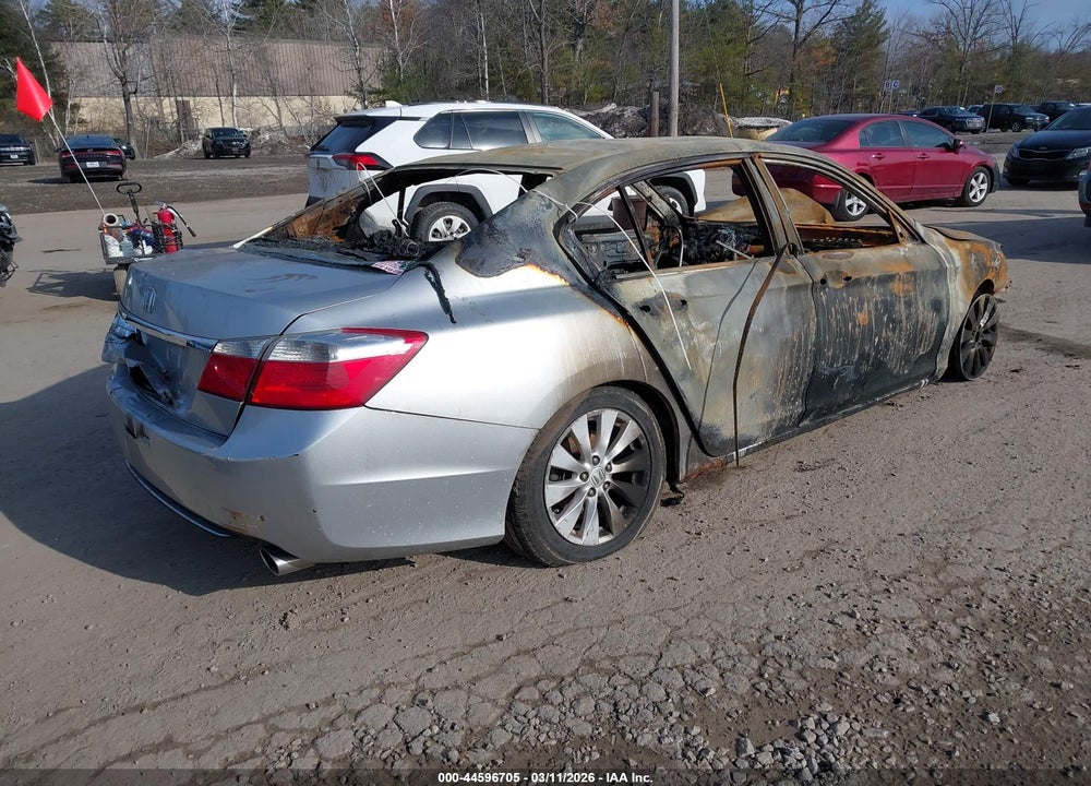 2013 HONDA ACCORD LX VIN: 1HGCR2F39DA196621