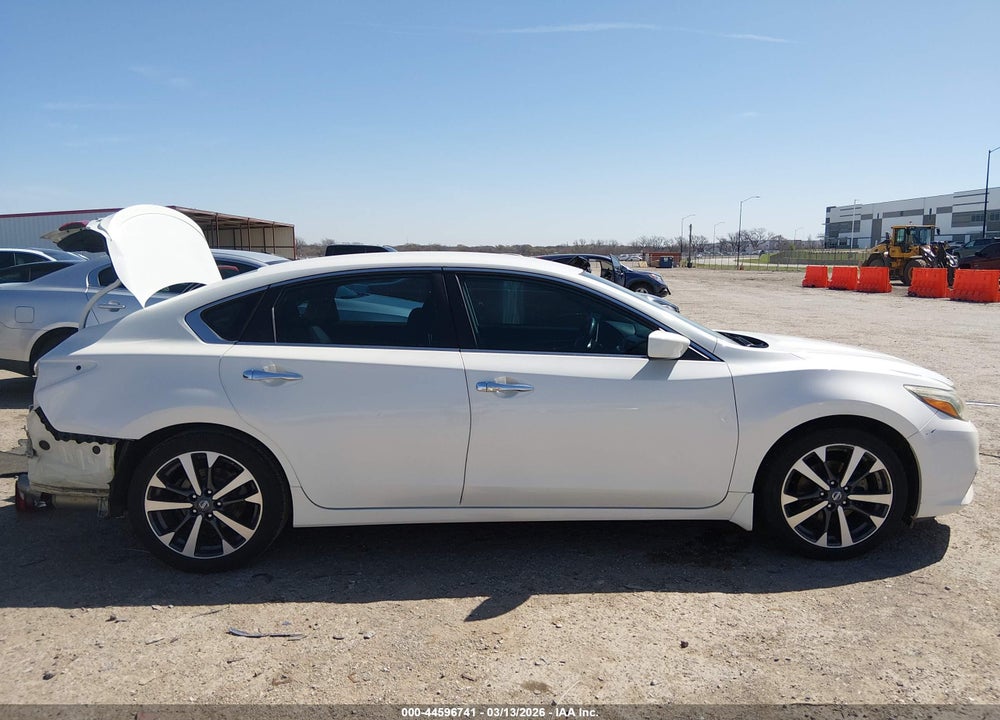 2016 NISSAN ALTIMA 2.5 SR VIN: 1N4AL3AP4GN333975