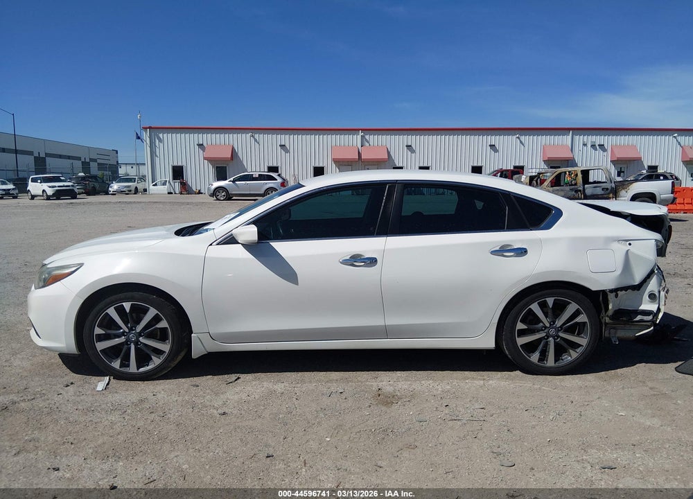 2016 NISSAN ALTIMA 2.5 SR VIN: 1N4AL3AP4GN333975