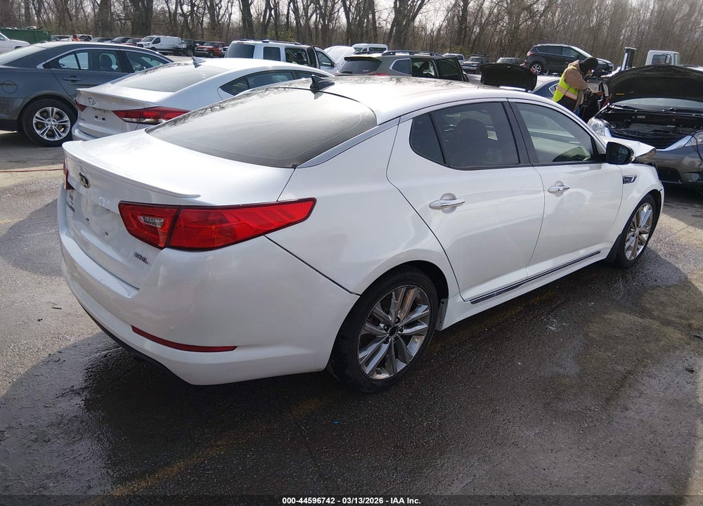 2015 KIA OPTIMA SXL TURBO VIN: 5XXGR4A64FG451597
