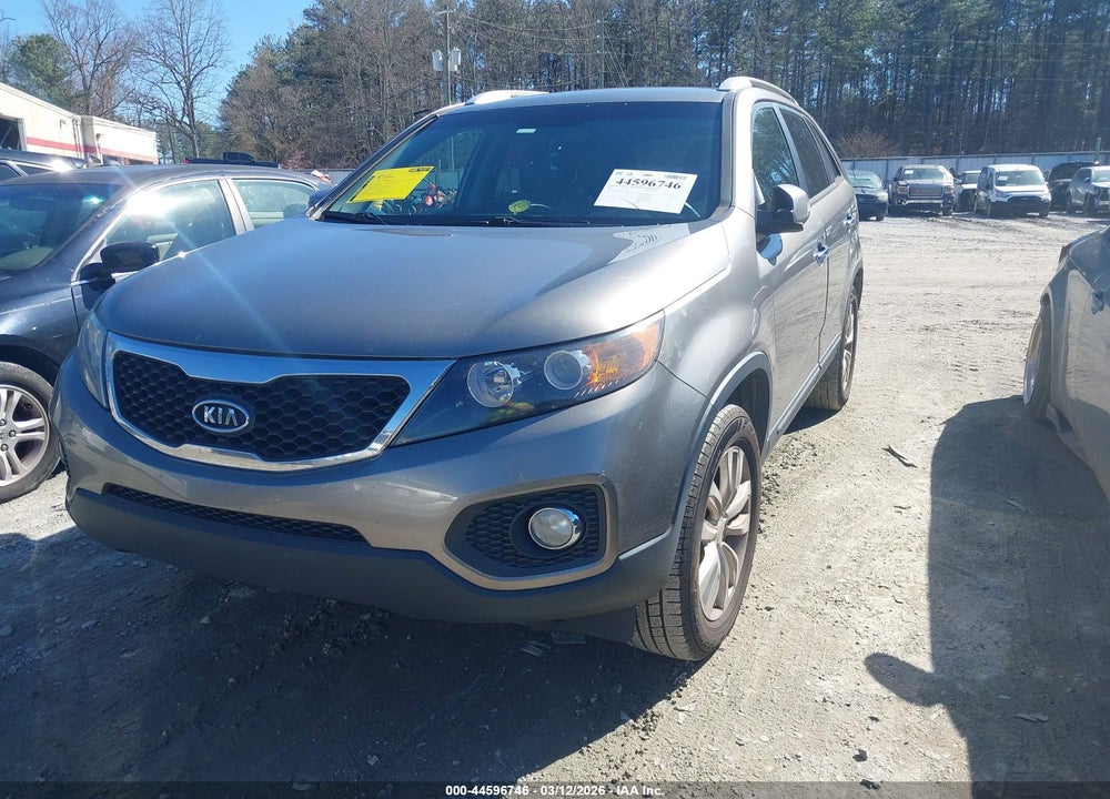 2011 KIA SORENTO EX VIN: 5XYKU3A17BG035881