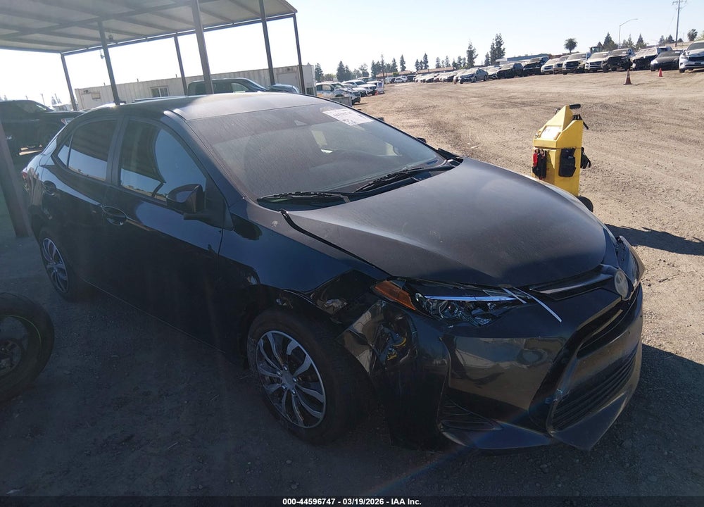 2019 TOYOTA COROLLA LE VIN: 2T1BURHE3KC142403