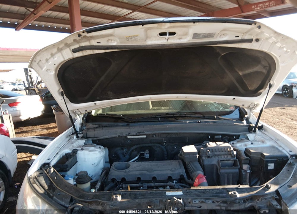 2011 HYUNDAI SANTA FE GLS VIN: 5XYZGDAB3BG039947