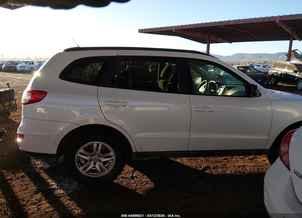 2011 HYUNDAI SANTA FE GLS VIN: 5XYZGDAB3BG039947