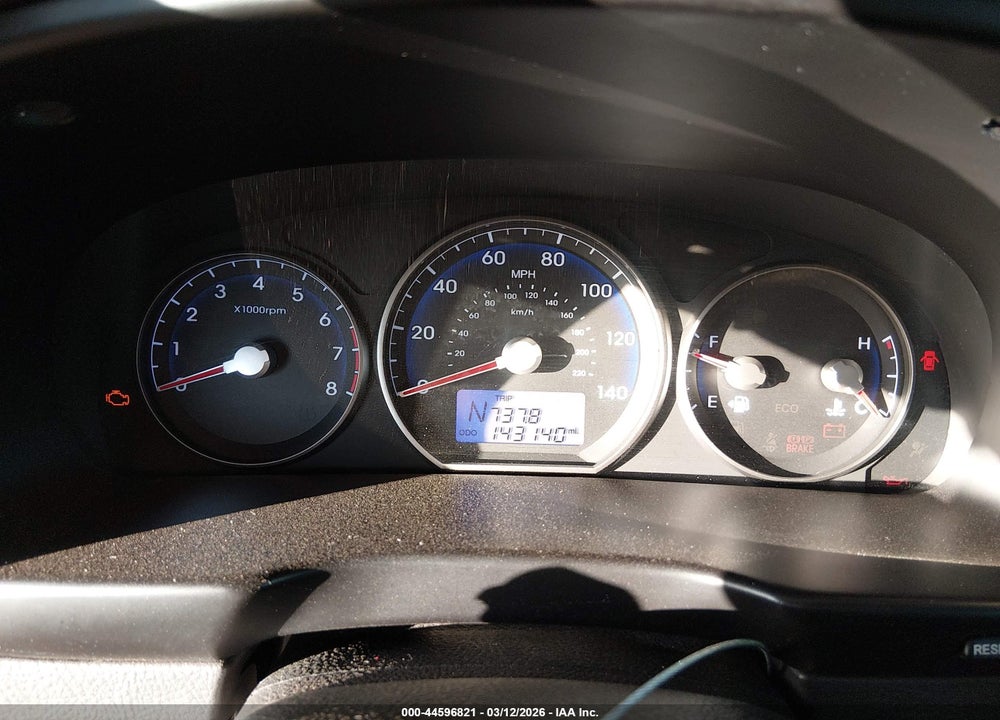2011 HYUNDAI SANTA FE GLS VIN: 5XYZGDAB3BG039947