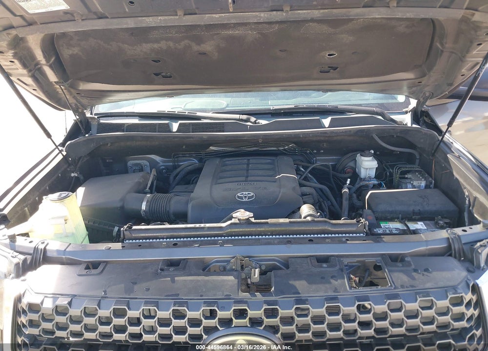 2019 TOYOTA TUNDRA SR5 5.7L V8 VIN: 5TFUY5F12KX828035