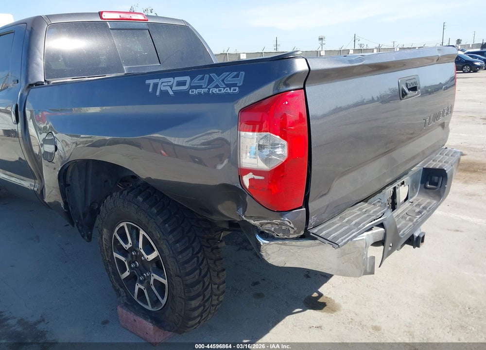 2019 TOYOTA TUNDRA SR5 5.7L V8 VIN: 5TFUY5F12KX828035