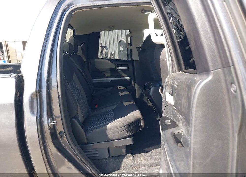 2019 TOYOTA TUNDRA SR5 5.7L V8 VIN: 5TFUY5F12KX828035