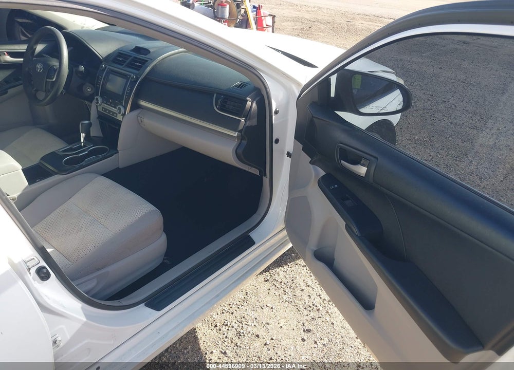 2014 TOYOTA CAMRY L VIN: 4T1BF1FK4EU805484