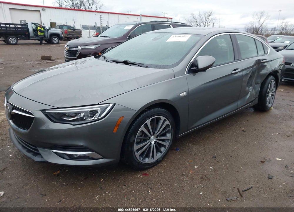 2018 BUICK REGAL SPORTBACK ESSENCE VIN: W04GR6SX8J1045310