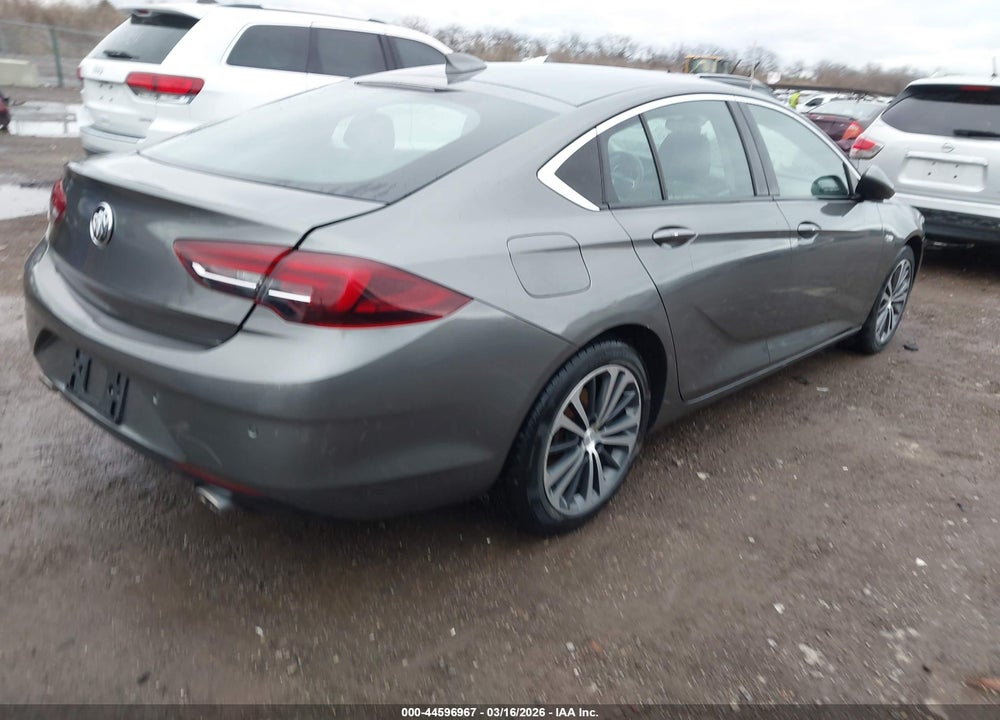 2018 BUICK REGAL SPORTBACK ESSENCE VIN: W04GR6SX8J1045310