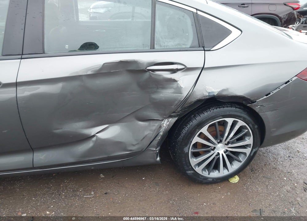 2018 BUICK REGAL SPORTBACK ESSENCE VIN: W04GR6SX8J1045310
