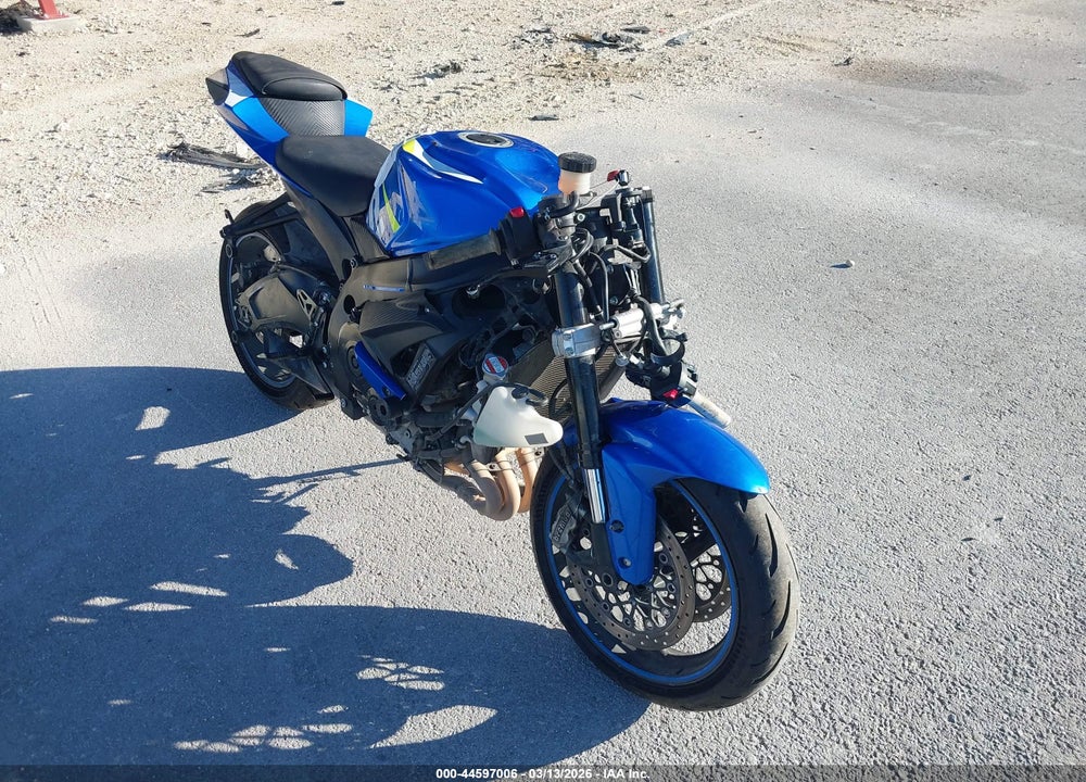 2016 SUZUKI GSX-R600 VIN: JS1GN7FA5G2101021