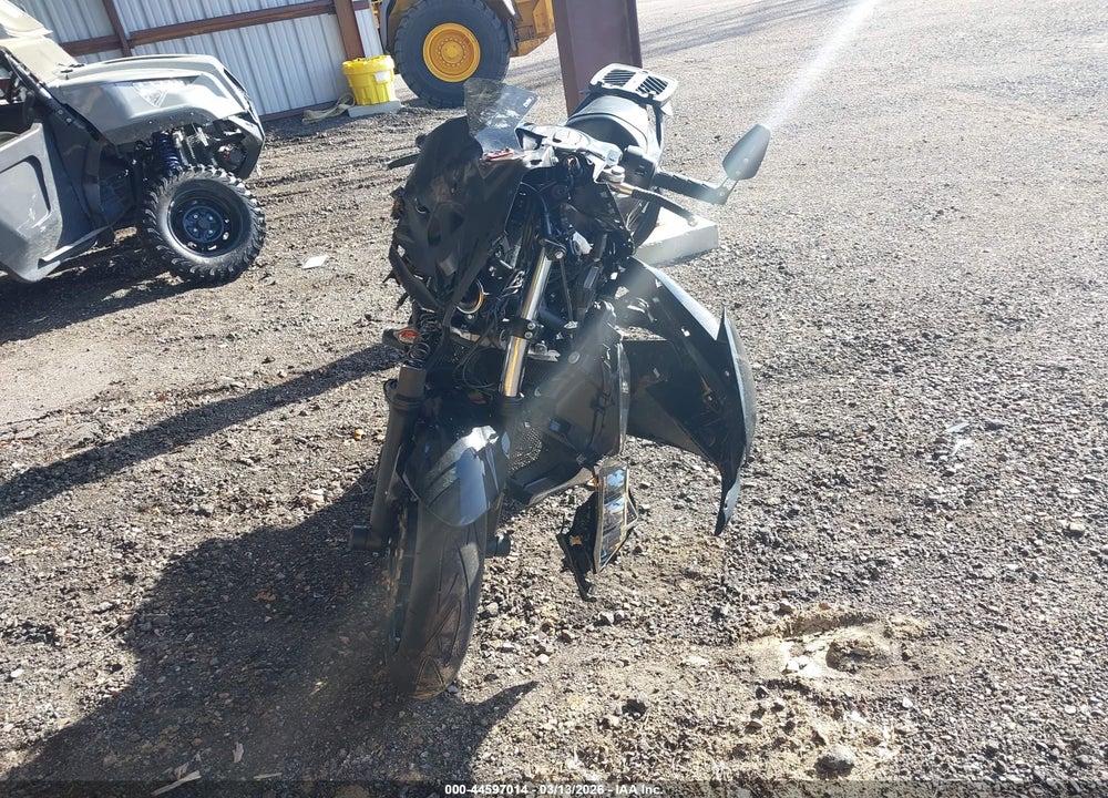 2025 KAWASAKI EX650 R VIN: ML5EXER12SDAF8660