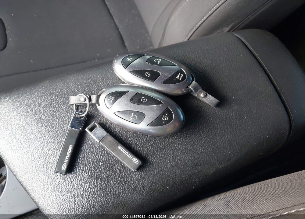 2025 HYUNDAI ELANTRA SEL SPORT VIN: KMHLM4DG7SU891959