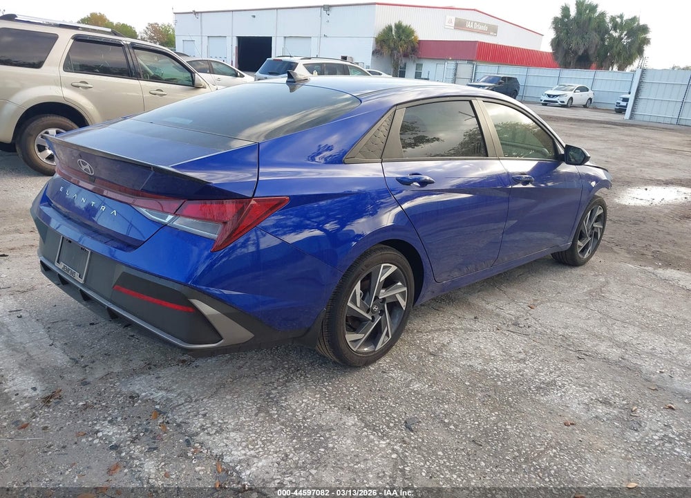 2025 HYUNDAI ELANTRA SEL SPORT VIN: KMHLM4DG7SU891959